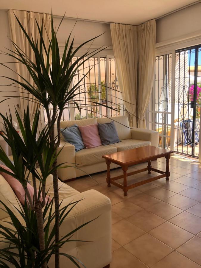 Charming 2 Bed Apartment Next To Cabopino Beach, Spain Марбелья Экстерьер фото